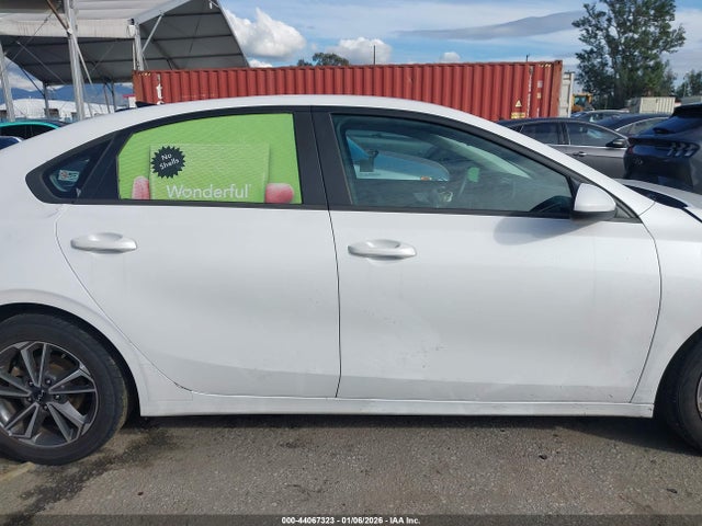 3KPF24AD4NE439522 KIA Forte Lxs