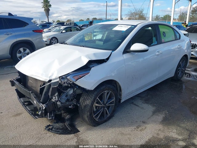 3KPF24AD4NE439522 KIA Forte Lxs