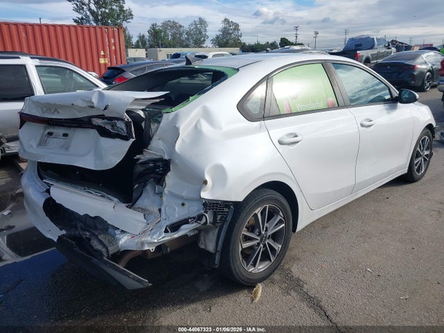 3KPF24AD4NE439522 KIA Forte Lxs
