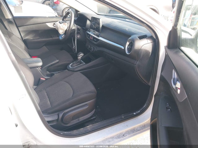 3KPF24AD4NE439522 KIA Forte Lxs