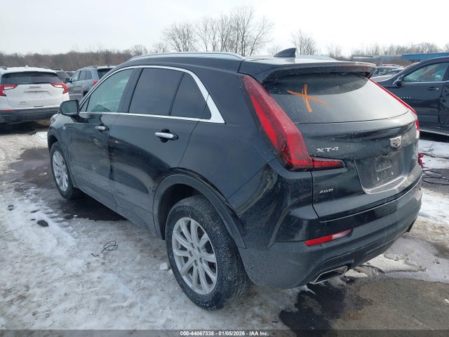 2021 CADILLAC XT4 1GYFZBR48MF010872 Photo 2