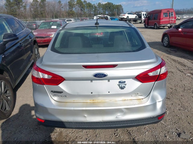 Ford FOCUS SE 2014 1FADP3F28EL272458 Image 16