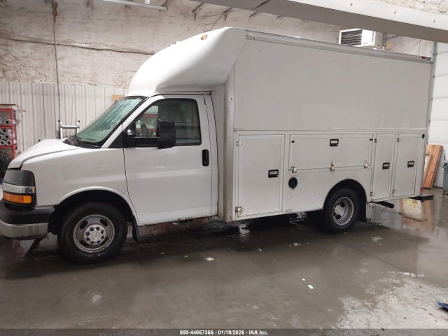 1GB3GRCG1G1228300 Chevrolet Express Cutaway 3500
