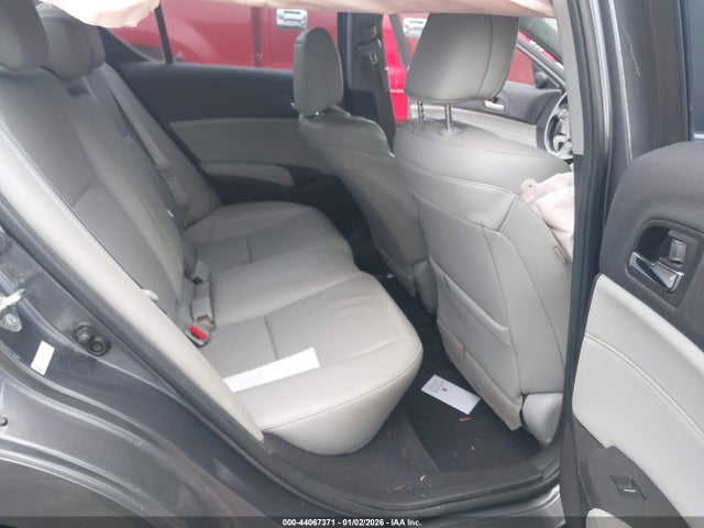 44067371 :رقم المزاد ، 19UDE2F30HA000586 vin ، 2017 Acura Ilx Acurawatch Plus Package مزاد بيع