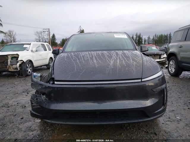 Tesla Model Y Premium Rear-wheel Drive 2026 7SAYGDED7TF423488 Image 13