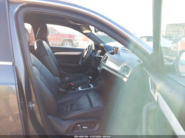 2018 AUDI Q3 WA1JCCFS5JR027451 Photo 4