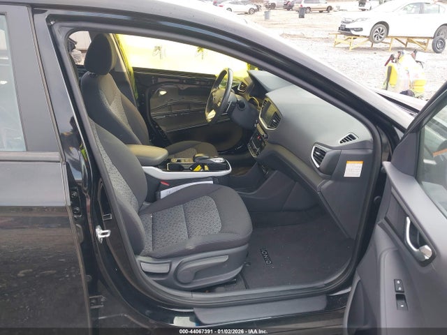 KMHC75LHXKU044750 Hyundai IONIQ ELECTRIC