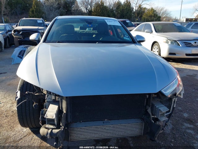44067472 :رقم المزاد ، WAUKMAF46JN018601 vin ، 2018 Audi A4 2.0t Tech Ultra Premium/2.0t Ultra Premium مزاد بيع