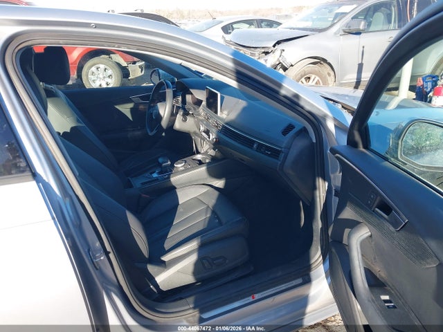 44067472 :رقم المزاد ، WAUKMAF46JN018601 vin ، 2018 Audi A4 2.0t Tech Ultra Premium/2.0t Ultra Premium مزاد بيع