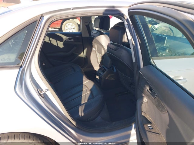 44067472 :رقم المزاد ، WAUKMAF46JN018601 vin ، 2018 Audi A4 2.0t Tech Ultra Premium/2.0t Ultra Premium مزاد بيع