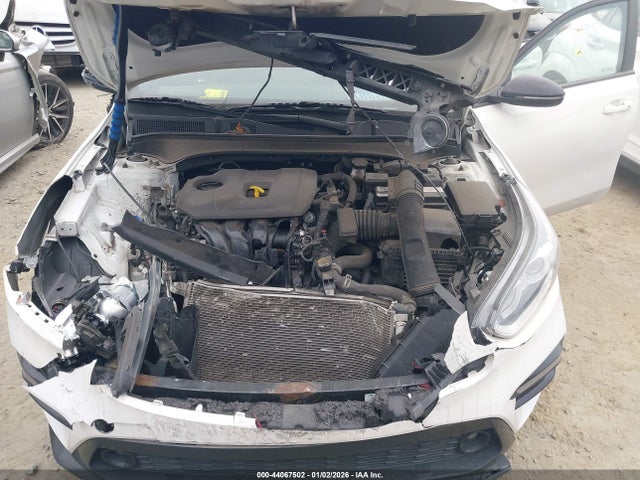 2021 Kia Forte Gt-line მანქანა იყიდება აუქციონზე, vin: 3KPF34AD8ME283237, აუქციონის ნომერი: 44067502