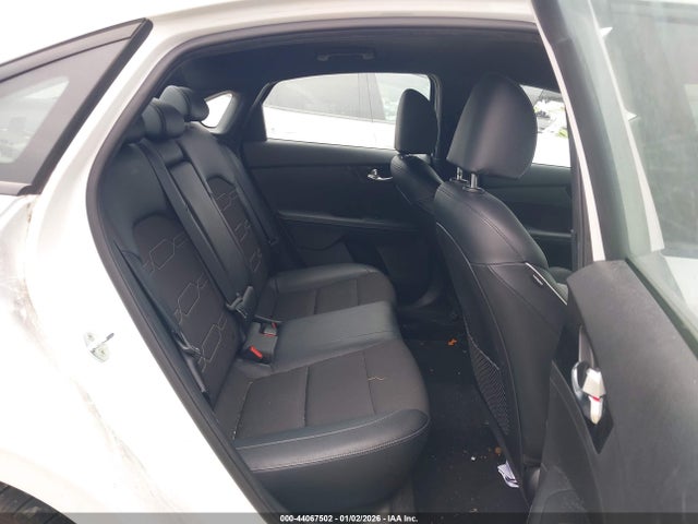2021 Kia Forte Gt-line მანქანა იყიდება აუქციონზე, vin: 3KPF34AD8ME283237, აუქციონის ნომერი: 44067502
