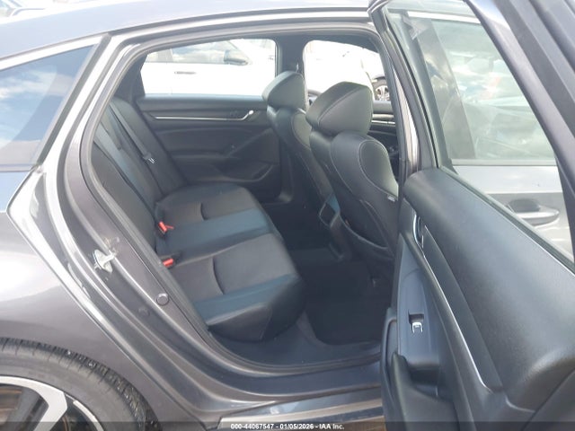 1HGCV1F32JA063636 Honda Accord Sport