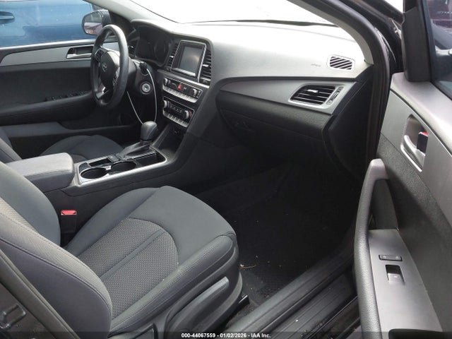 5NPE24AF2JH716154 Hyundai SONATA SE