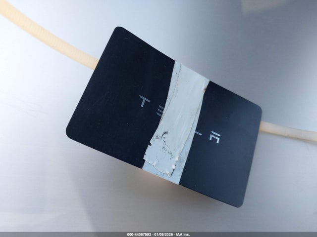 2023 TESLA MODEL Y 7SAYGDED5PF942111 Photo 10