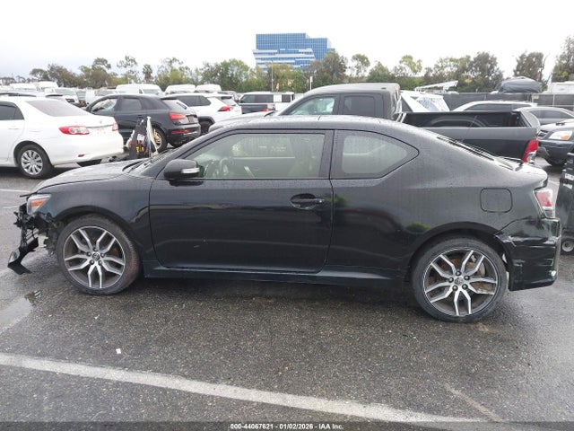 Scion TC 2016 JTKJF5C77GJ020090 Image 13