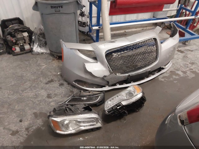 2C3CCAGG8GH248875 Chrysler 300 300s