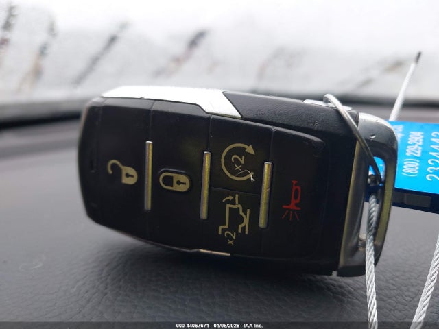 2019 RAM 1500 1C6SRFMT2KN521613 Photo 10