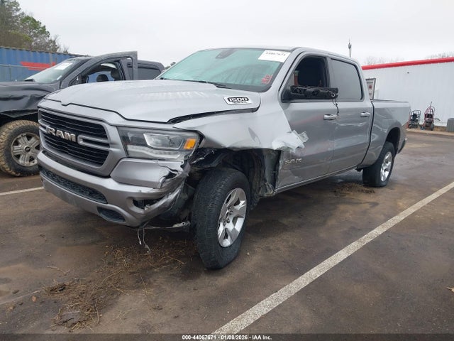 2019 RAM 1500 1C6SRFMT2KN521613 Photo 1