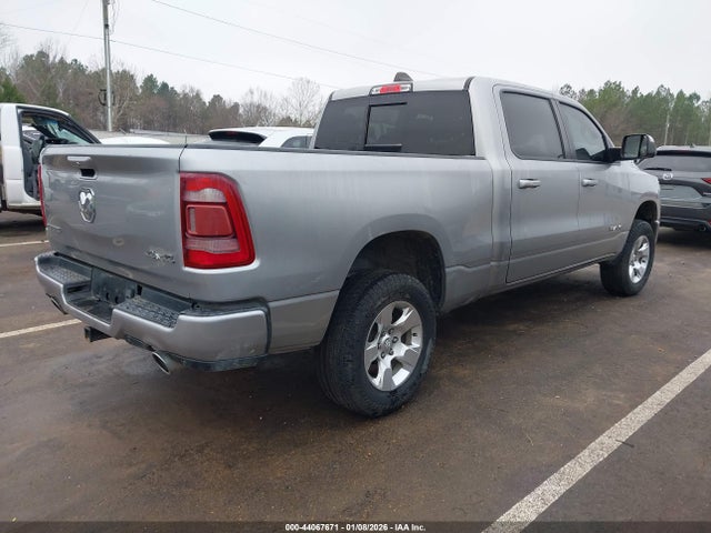 2019 RAM 1500 1C6SRFMT2KN521613 Photo 3