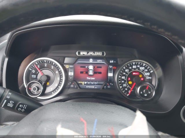 2019 RAM 1500 1C6SRFMT2KN521613 Photo 6