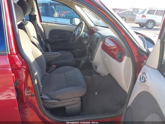 44067676 :رقم المزاد ، 3C4FY58B62T263881 vin ، 2002 Chrysler Pt Cruiser Touring مزاد بيع