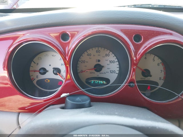 44067676 :رقم المزاد ، 3C4FY58B62T263881 vin ، 2002 Chrysler Pt Cruiser Touring مزاد بيع