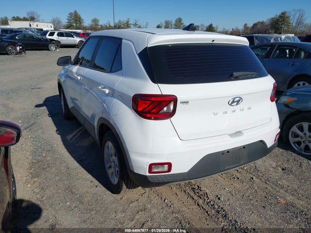 2021 HYUNDAI VENUE KMHRB8A37MU067939 Photo 2