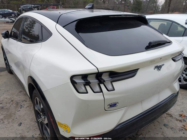 2022 FORD MUSTANG MACH-E 3FMTK3R75NMA26750 Photo 2