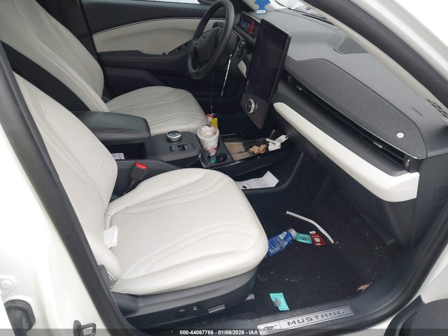 2022 FORD MUSTANG MACH-E 3FMTK3R75NMA26750 Photo 4