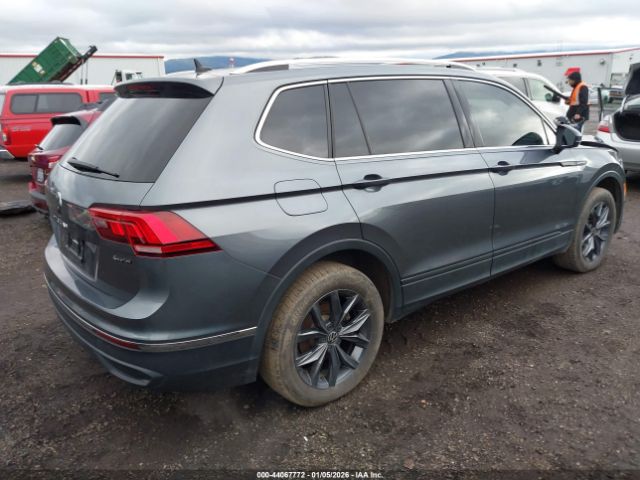 2023 VOLKSWAGEN TIGUAN 3VVMB7AX6PM003672 Photo 3