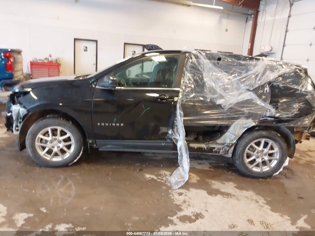 44067774 :رقم المزاد ، 3GNAXUEV6NL145380 vin ، 2022 Chevrolet Equinox Awd Lt مزاد بيع