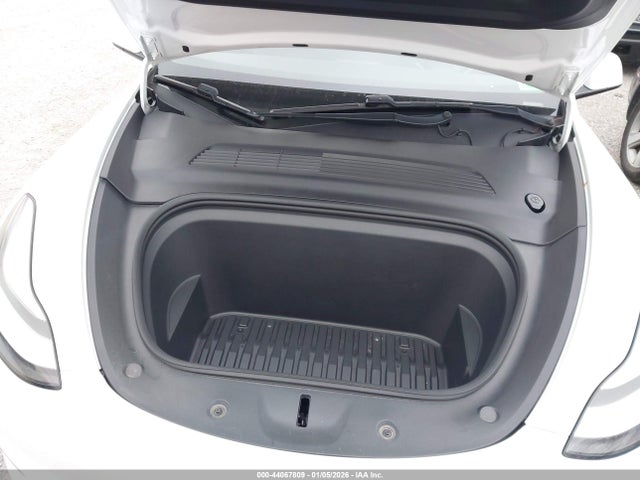 2020 TESLA MODEL Y 5YJYGDEF8LF044398 Photo 9