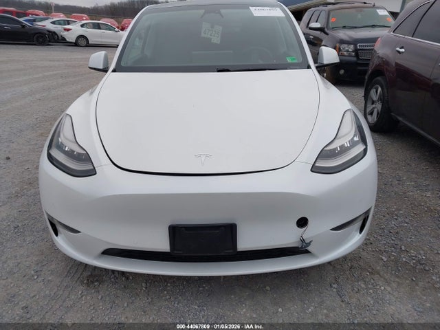 2020 Tesla Model Y Long Range Dual Motor All-wheel Drive/performance Dual Motor All-wheel Drive მანქანა იყიდება აუქციონზე, vin: 5YJYGDEF8LF044398, აუქციონის ნომერი: 44067809
