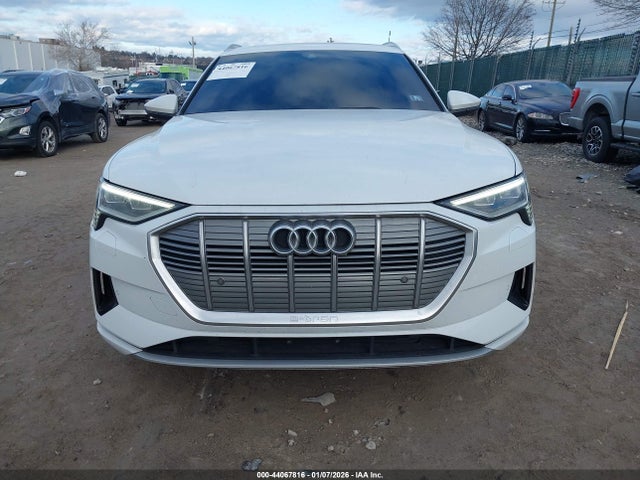 WA1AAAGE5MB014411 Audi E-tron Premium Quattro