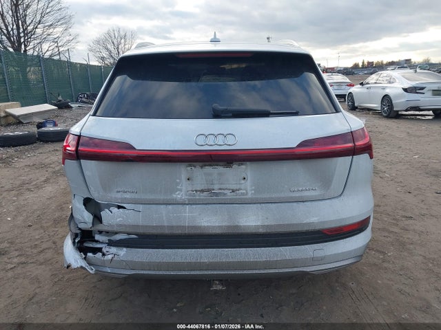 WA1AAAGE5MB014411 Audi E-tron Premium Quattro