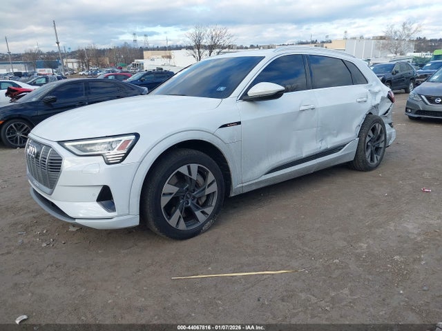 2021 AUDI E-TRON WA1AAAGE5MB014411 Photo 1