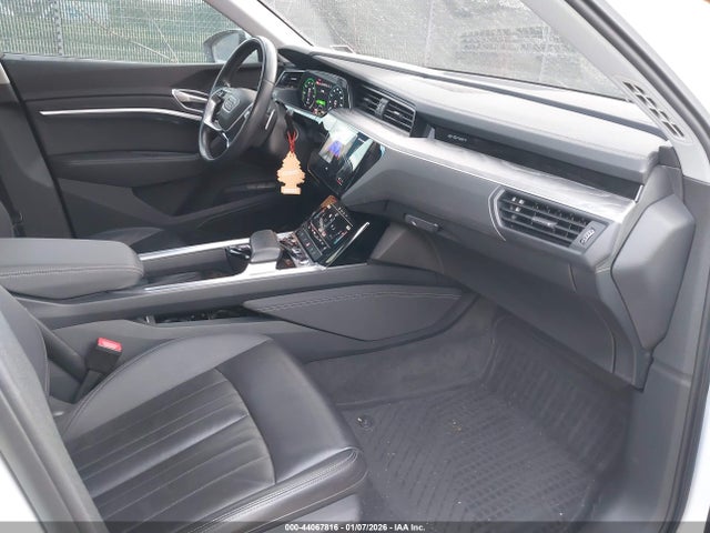 2021 AUDI E-TRON WA1AAAGE5MB014411 Photo 4