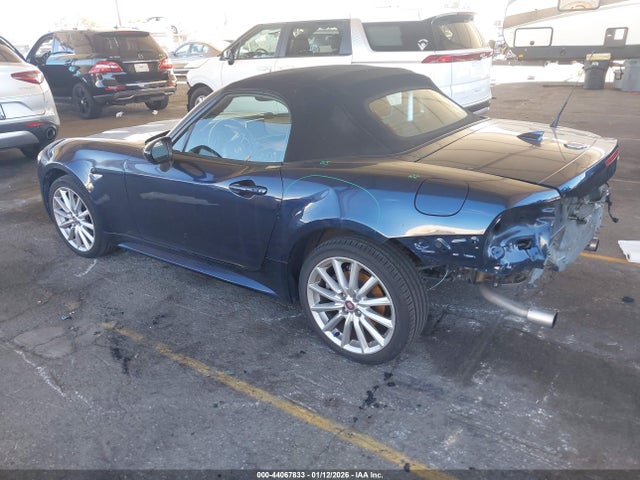 2018 FIAT 124 SPIDER JC1NFAEK0J0140195 Photo 2