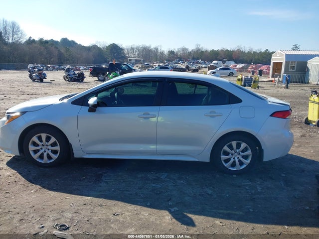 Toyota COROLLA LE 2025 5YFB4MDEXSP333955 Image 14
