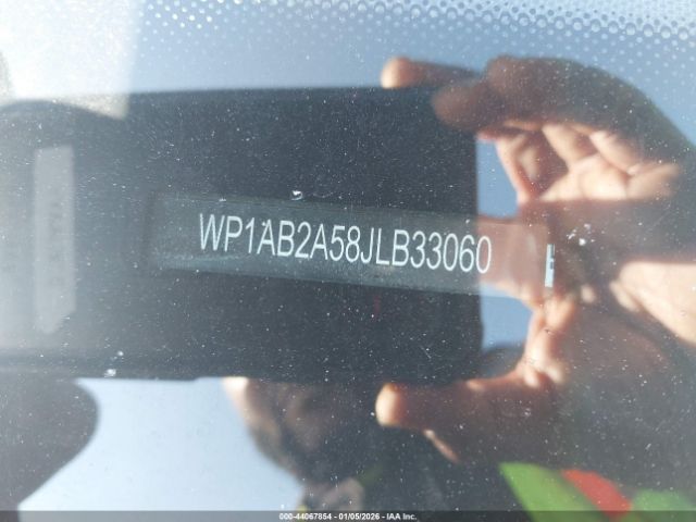 2018 PORSCHE MACAN WP1AB2A58JLB33060 Photo 8