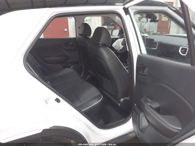 Hyundai Venue Limited 2023 KMHRC8A38PU223021 Image 8