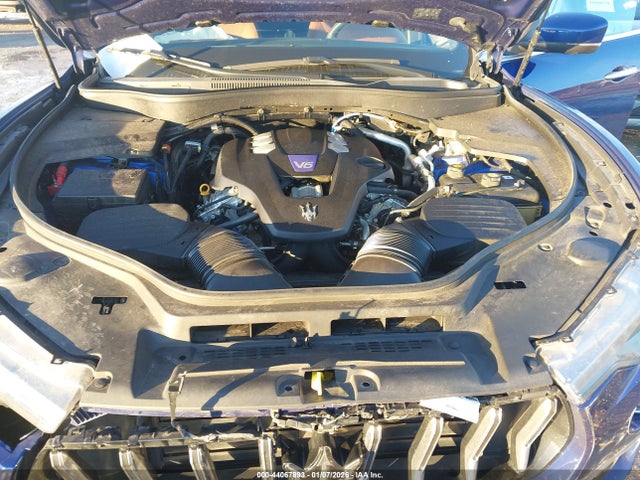 2021 MASERATI LEVANTE ZN661YUL9MX366495 Photo 9