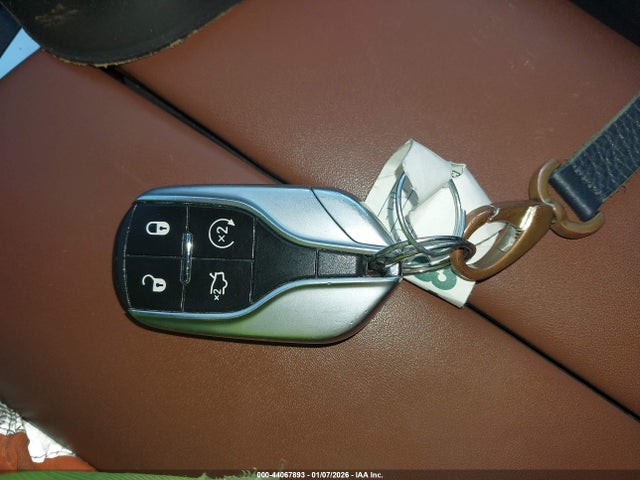 2021 MASERATI LEVANTE ZN661YUL9MX366495 Photo 10