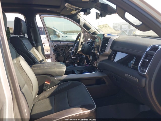 2025 RAM 1500 1C6SRFJP7SN648767 Photo 4