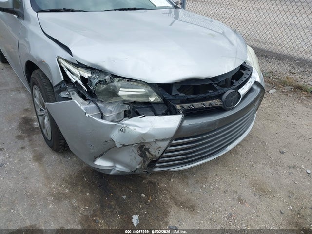 4T1BF1FK4HU271035 Toyota CAMRY LE
