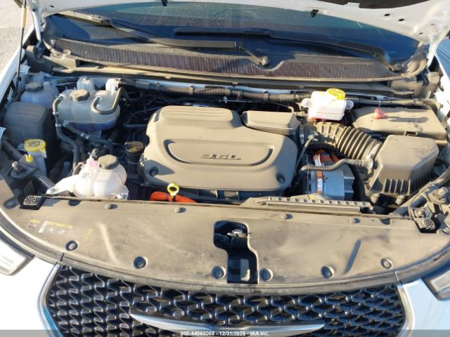 2024 CHRYSLER PACIFICA HYBRID 2C4RC1S73RR158155 Photo 9