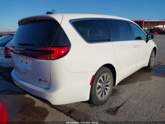 2024 CHRYSLER PACIFICA HYBRID 2C4RC1S73RR158155 Photo 3