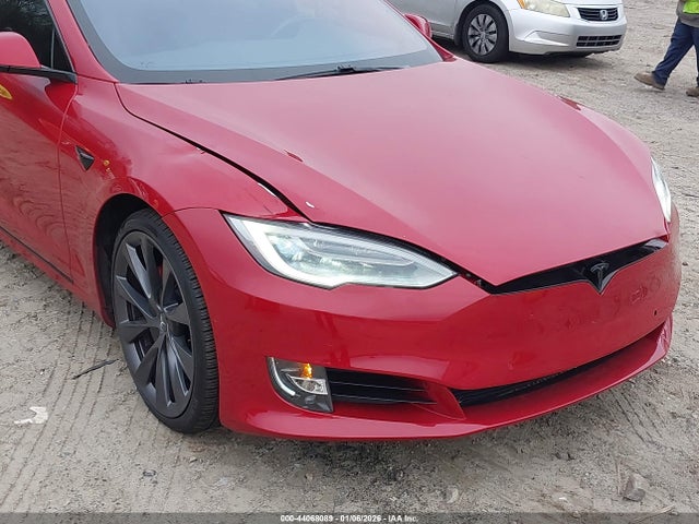 Продажа на аукционе авто 2019 Tesla Model S, vin: 5YJSA1E47KF309928, номер лота: 44068089