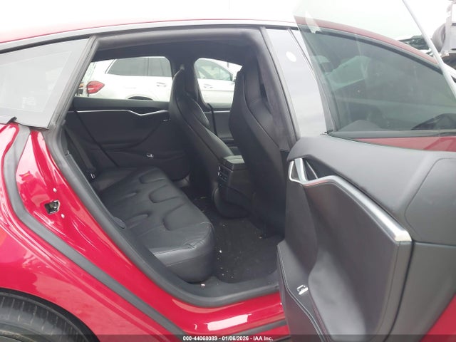 Продажа на аукционе авто 2019 Tesla Model S, vin: 5YJSA1E47KF309928, номер лота: 44068089